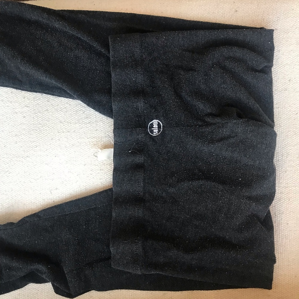 Solow dark grey leggings